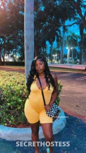27 year old Escort in West Palm Beach FL ✨ғᴜɴsɪᴢᴇ ᴇʙᴏɴʏ ʙᴀʀʙɪᴇ ? sᴜʙᴍ