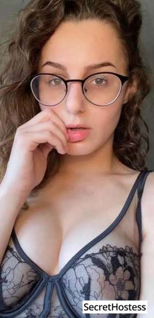 26 year old Escort in Montreal Escort model Grace Hill