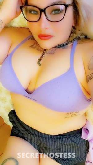 35 year old Escort in Springfield MO any freaks want to fist me tonight