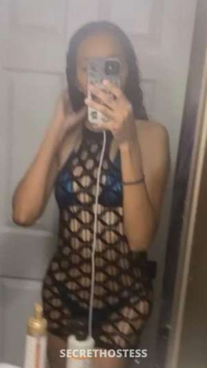 18 year old Escort in Los Angeles CA Hey im hazel im looking to meet with well groomed well mannered men while im in town. Lets turn up so i can give you the time of your life, wont rush our time im looking for a genuine connec