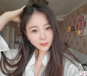 22 year old Korean Escort in Dublin Sexy Korean Zoey