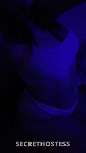 25 year old Escort in Buffalo NY come play with me