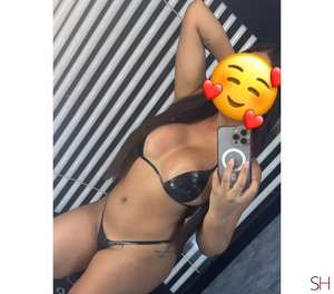 Novinha top disponível in Goias