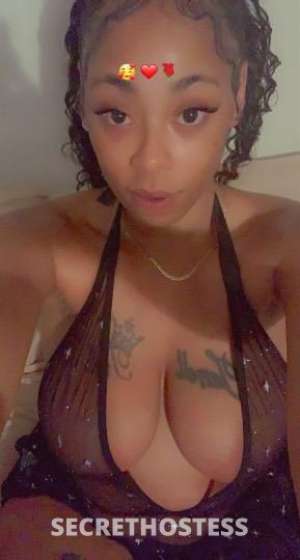 30 year old Greek Escort in Rochester NY Smooches