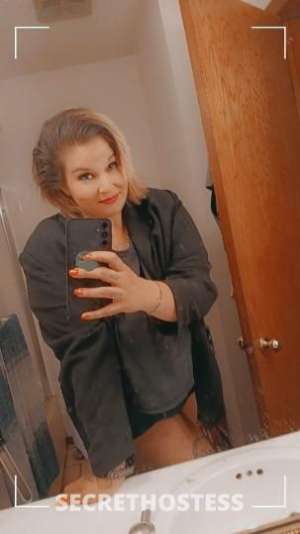 35 year old Escort in Springfield MO any freaks want to fist me tonight