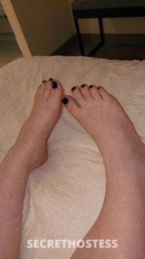 22 year old Escort in North Bay CA Yummy and Voluptuous Vixen waiting to please you