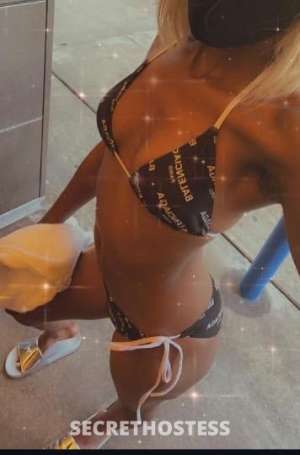 23 year old Escort in Miami FL Luna ?($100) outcall or car date