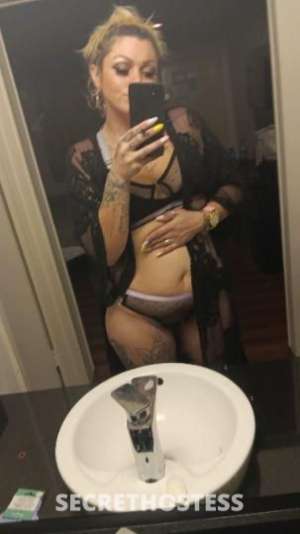 28 year old Escort in Alexandria LA Oklahoma Girl SPOILED TATTED THICK AND JUICY