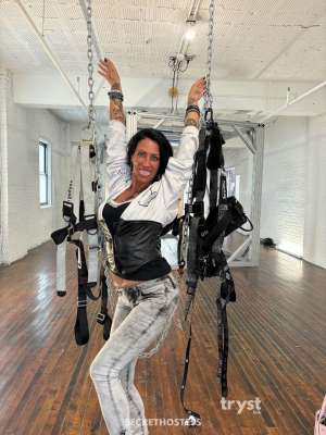 40Yrs Old Escort 163CM Tall Columbus OH Image - 1