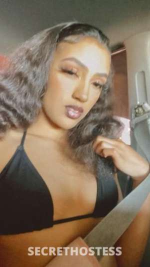 24 year old Escort in Los Angeles CA ???Your SWEET &amp; Petite Treat
