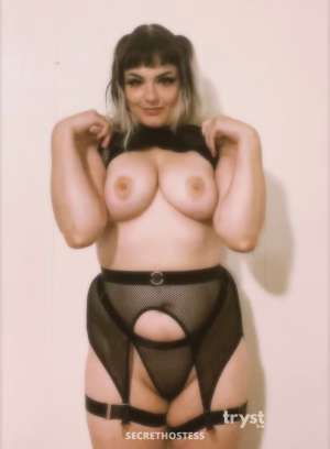 20 year old White Escort in Pinehurst NC Emily Brookes - Curvy Goth Dommy Mommy