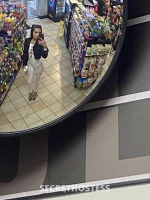 18 year old Latino Escort in Los Angeles CA Wet Petite Latina