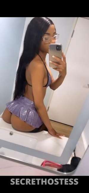 22 year old Escort in Phoenix AZ Limited Time Only