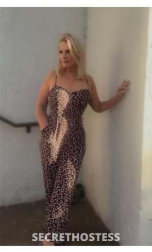 40 year old Escort in West Palm Beach FL Hey its Paige Im available for incall and outcall