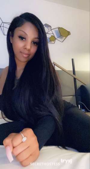 Yuir - New in town lets meet in Chicago IL