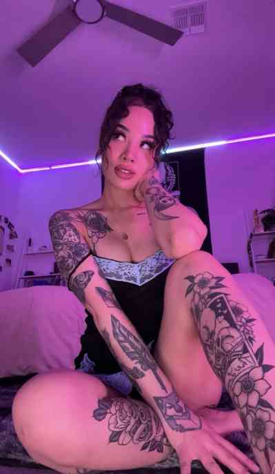 I’m Mary available for hookup for Your Needs hit me up on  in Orange CA