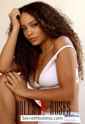 21 year old Brazilian Escort in London Paz, Dolls and Roses Agency