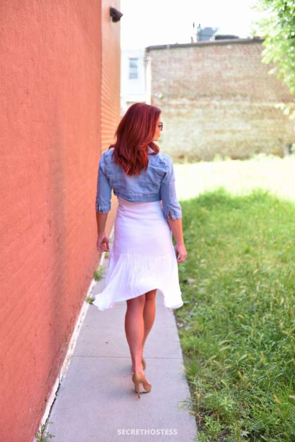 Sarah Page Escort Jacksonville FL Caucasian, Married