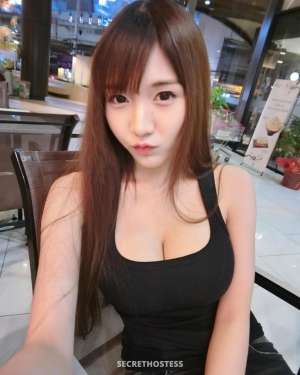 27 year old Escort in Muscat Girlfriend Experience Escort Lucy Contact Me