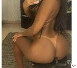 Thayla com local no centro de Maca in Rio de Janeiro