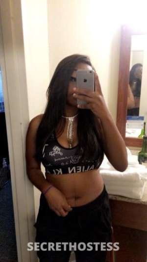22 year old Escort in Chicago IL .incalls qv100 hhr140