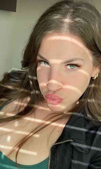 25 year old Escort in Burnie message me on telegram@sarawesley01