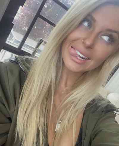 26 year old Escort in Denver CO I CAN MAKE YOU FEEL WELL RELAXED WITH MY SWEET, ROMANCE SEX 