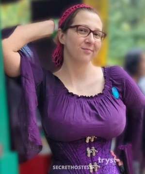 20 year old White Escort in Herndon VA Isabel_Kitty - Nerdy Girls Need Love Too