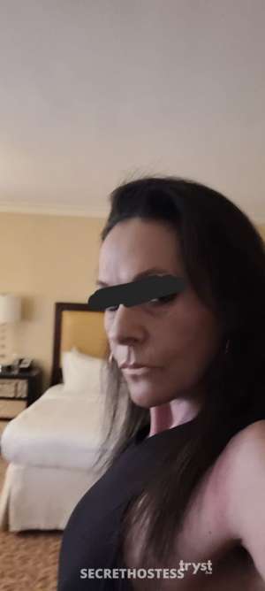 Jemma Darling - Sexy Cougar Mummy in Oak Brook IL