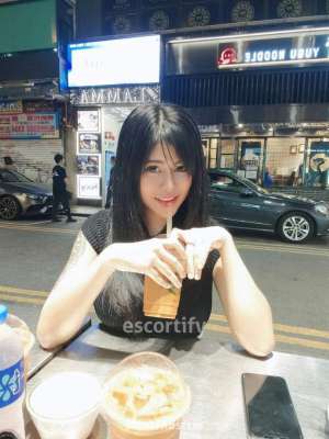 26 year old Thai Escort in Auckland IdaAvailable now