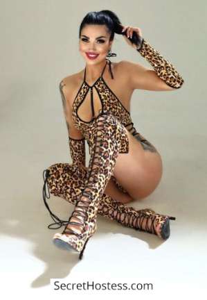 23 year old Romanian Escort in London Patricia, VIP Companion International Agency