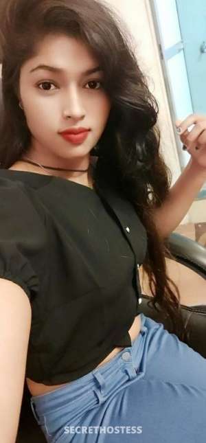 Tanisqua Khan, escort in Thāne