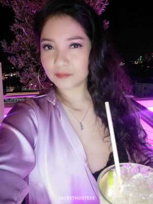 30 year old Asian Escort in Madrid Weena, escort