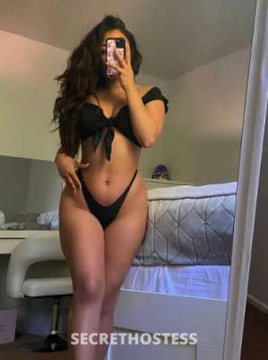 25 year old Latino Escort in Queens NY ... ... hey papi hello my name is Camila I’m 25 years old 