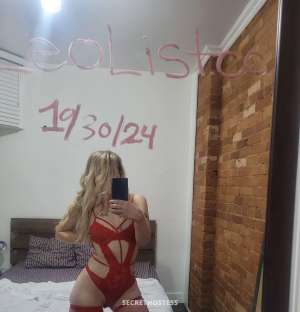 25 year old Caucasian Escort in Hamilton Fat ass blond ready to get freaky
