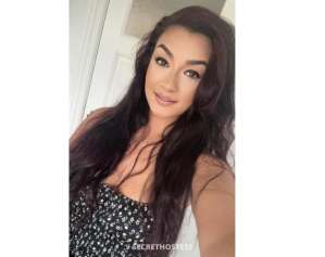 25 year old Escort in East Midlands Samira new in town for few days