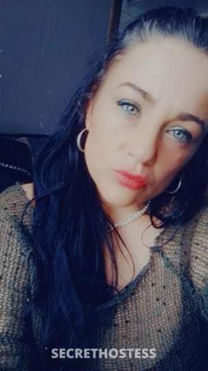 41 year old Escort in Morwell Traralgon Curvy Sexy Sensual Scarlette Gemstone, Morwell