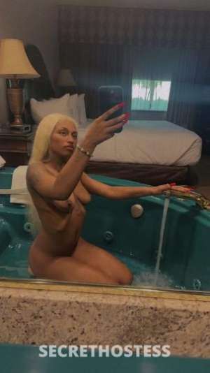 20 year old Escort in Saint Louis MO HOT, WET &amp; READY FOR YOU??NO FUCKING BARE OR GFE