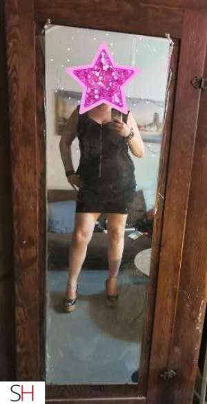 38 year old Escort in Winnipeg Hosting downtown - INCALL SPECIAL THIS MORNING