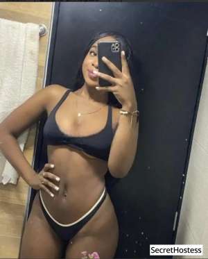 30 year old Cuban Escort in Lyon Escort model ESTEL