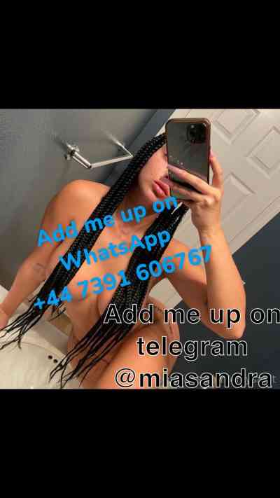 Am available for hookup in Balloch