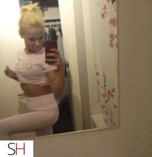 31 year old Caucasian Escort in Winnipeg The Girl Next Door text me