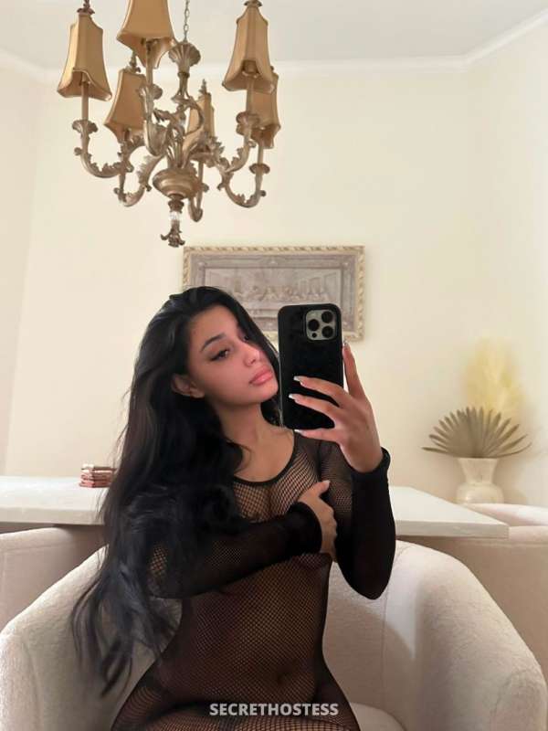 Naughty iris 23Yrs Old Escort Size 10 162CM Tall Honolulu HI Image - 1