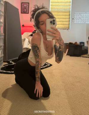 25 year old Escort in Calgary Hit me up TG@Charlottesusan747 let’s have fun