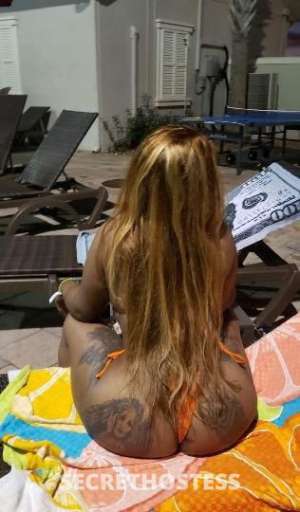 28 year old Latino Escort in Seattle WA Erika