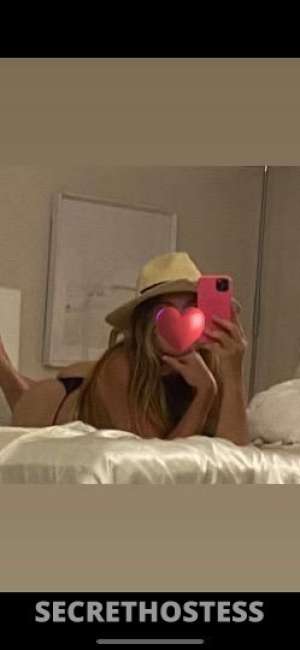 24 year old Escort in West Palm Beach FL Lets Hang Out