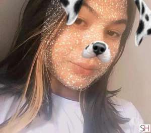 19 year old Mixed Escort in Piracanjuba Goias Estou disponível faço pg vendo conteúdo + 18