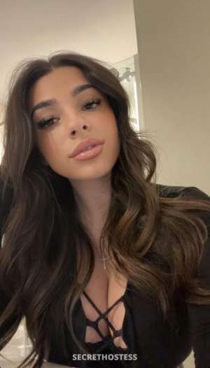24 year old Escort in Los Angeles CA . Built 4 Pleasure! Don't Miss Out