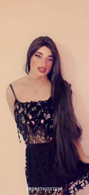 24 year old Escort in Beirut Jesse, Transsexual escort