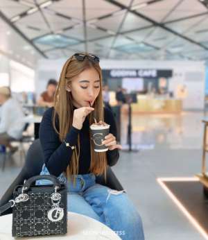 23Yrs Old Escort 163CM Tall Tokyo Image - 1